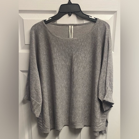 Anthropologie Silver “Alicia” Linen Blend Metallic Shimmer Top Size Medium - Picture 2 of 6